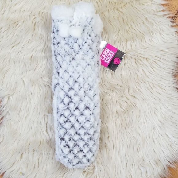 no brand Accessories - Super comfy socks size 9-11 NWT
